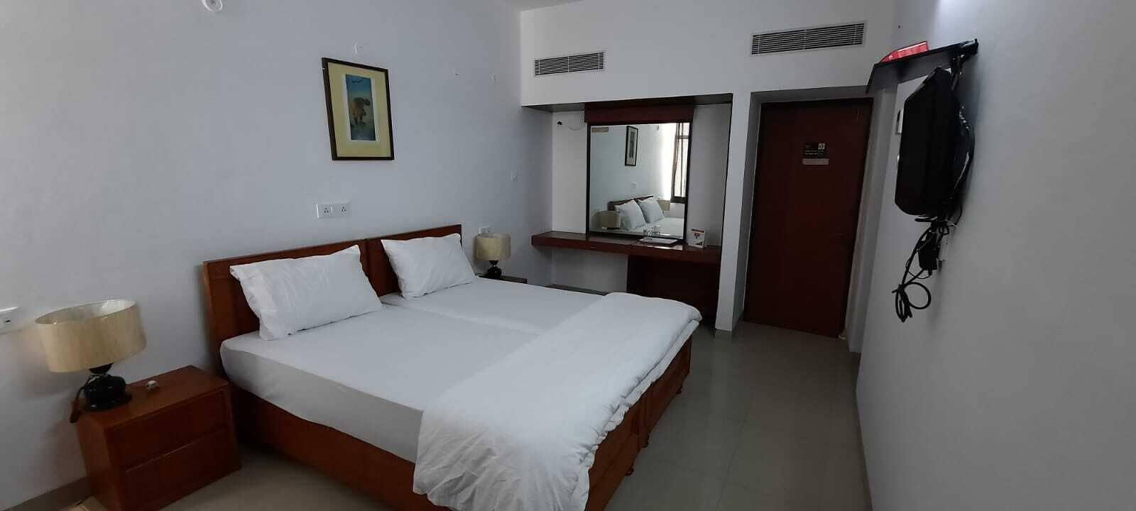 New Delhi Ymca Tourist Hostel Exterior photo